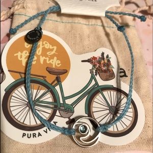 Pura Vida ‘Shimmering Wave’ Bracelet!